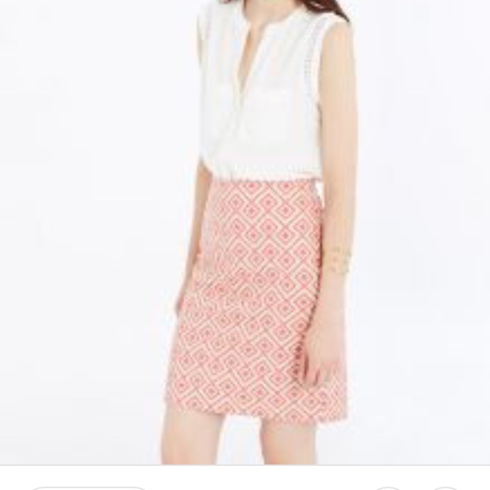 Ann Taylor Diamond Abstract Pencil Skirt